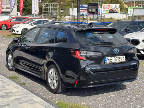 Toyota Corolla XII (E210) 2023 — zdjęcie 5