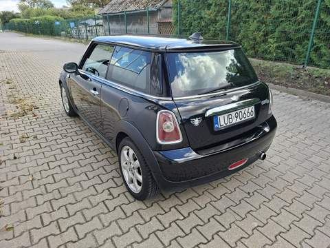Mini Hatch II (R56) facelifting 2010 — zdjęcie 2