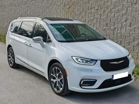 Chrysler Pacifica RU facelifting 2021 — zdjęcie 3