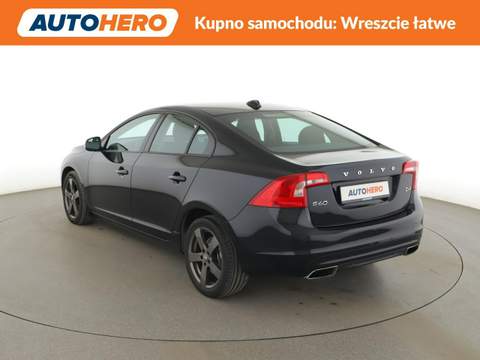 Volvo S60 II facelifting 2015 — zdjęcie 4