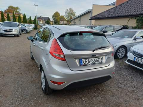 Ford Fiesta Mk6 2010 — zdjęcie 5
