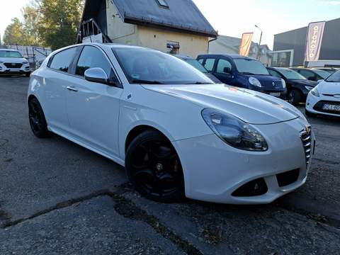 Alfa Romeo Giulietta III 2011 — zdjęcie 4