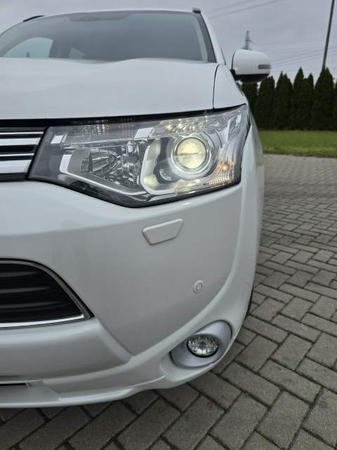 Mitsubishi Outlander III facelifting 2014 — zdjęcie 4