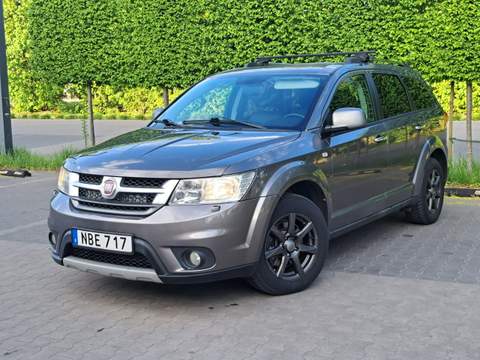 Fiat Freemont 2012 — zdjęcie 2