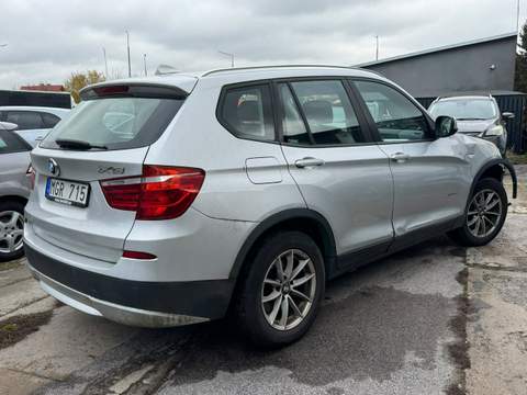 BMW X3 II (F25) 2011 — zdjęcie 4