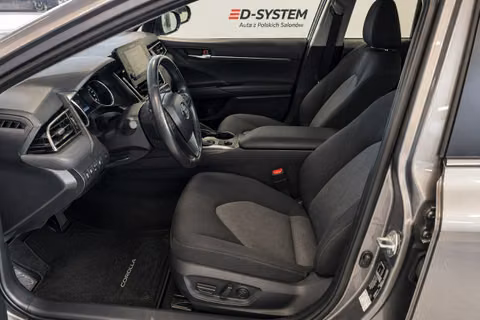 Toyota Camry VIII (XV70) 2021 — zdjęcie 6
