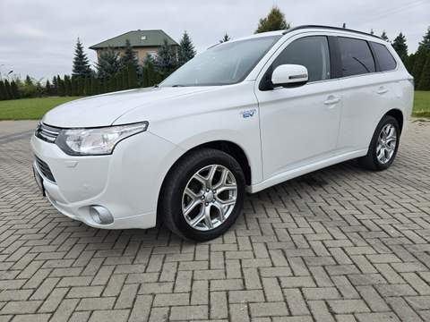 Mitsubishi Outlander III facelifting 2014 — zdjęcie 6