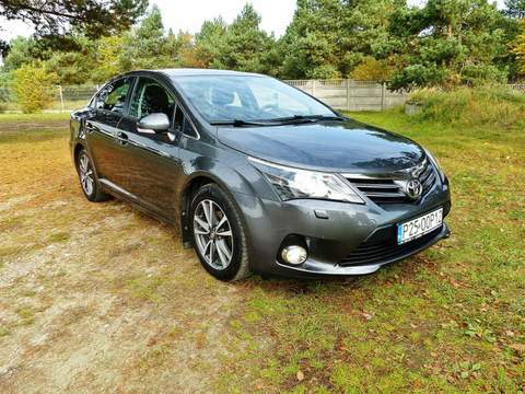 Toyota Avensis III facelifting 2013 — zdjęcie 3