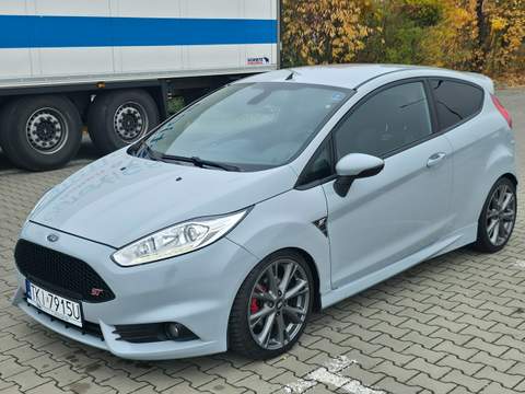 Ford Fiesta Mk6 facelifting 2017 — zdjęcie 1