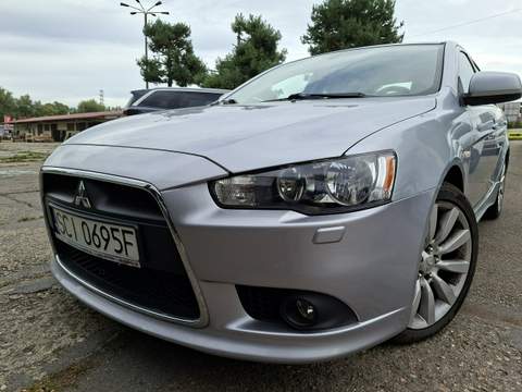 Mitsubishi Lancer X 2009 — zdjęcie 2