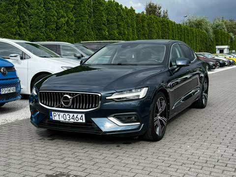 Volvo S60 III 2022 — zdjęcie 2