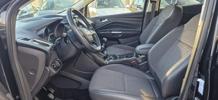 Ford Kuga II facelifting 2017 — zdjęcie 20