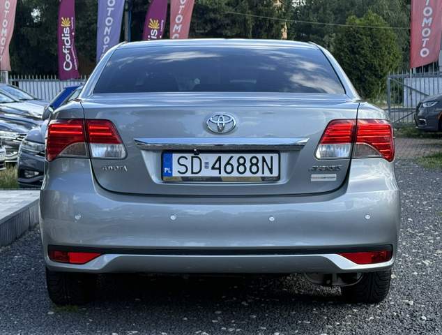 Toyota Avensis III facelifting 2013 — zdjęcie 7
