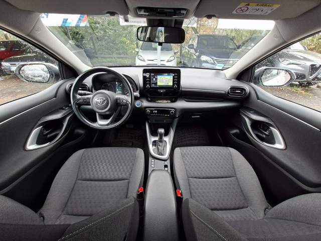Toyota Yaris IV 2022 — zdjęcie 13