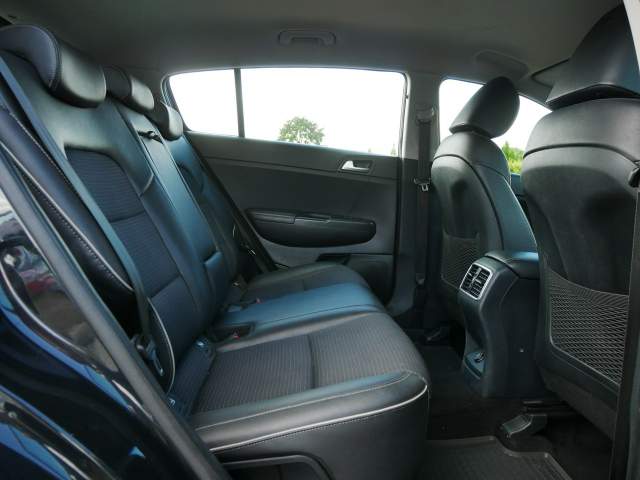 Kia Sportage IV facelifting 2018 — zdjęcie 25