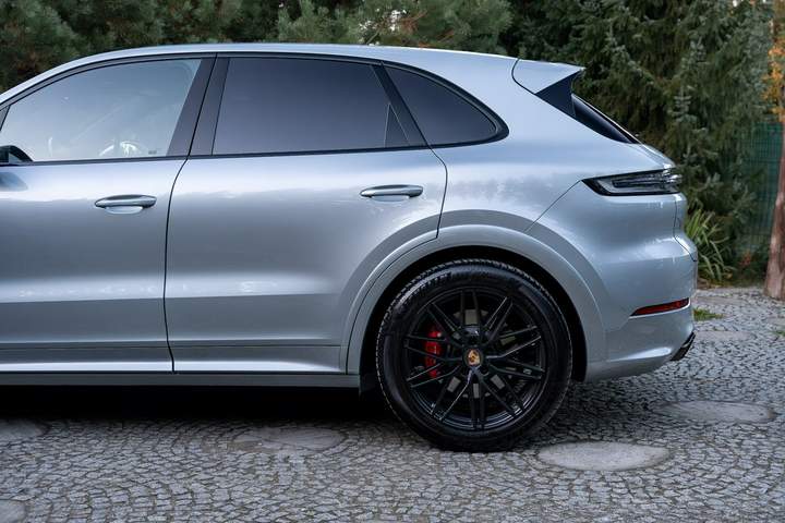 Porsche Cayenne III facelifting 2024 — zdjęcie 9