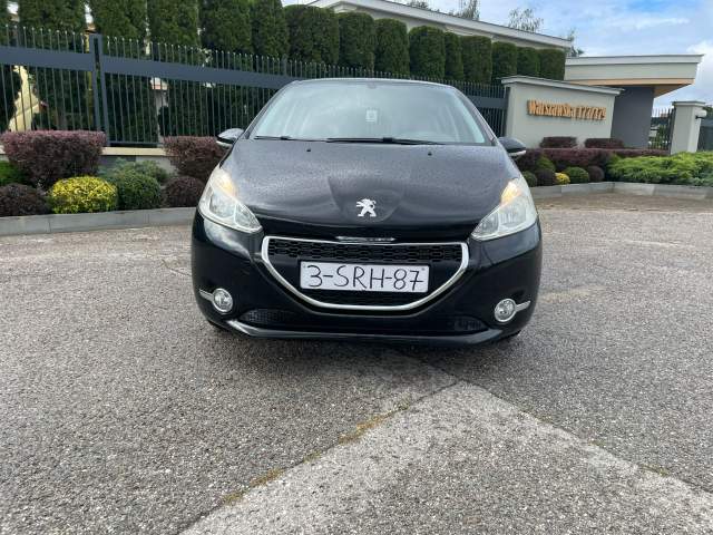Peugeot 208 I 2013 — zdjęcie 2