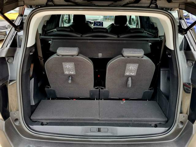 Peugeot 5008 II 2019 — zdjęcie 14
