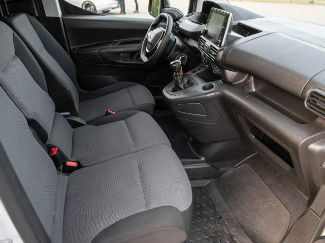 Peugeot Partner II facelifting 2 2022 — zdjęcie 19