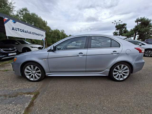 Mitsubishi Lancer X 2009 — zdjęcie 7