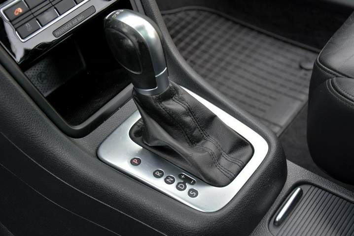 Volkswagen Sharan II 2013 — zdjęcie 30