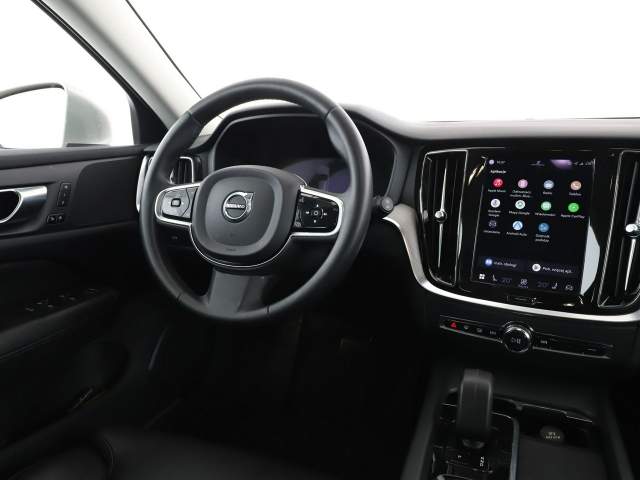 Volvo V60 II 2022 — zdjęcie 16