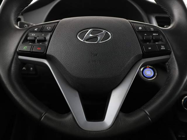 Hyundai Tucson III 2016 — zdjęcie 21