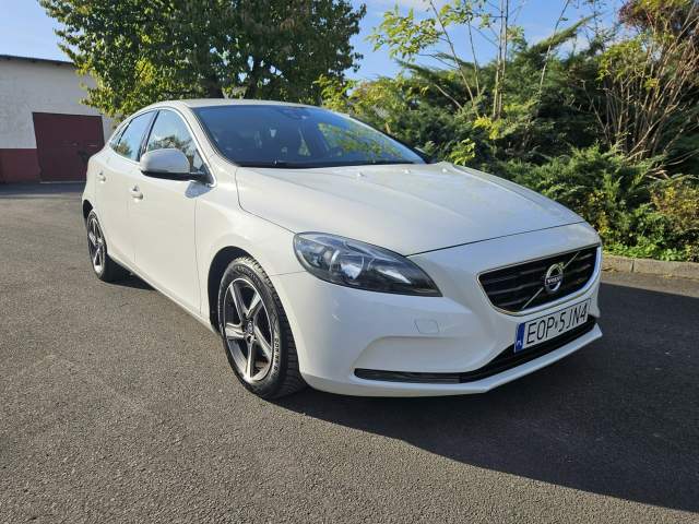 Volvo V40 II 2013 — zdjęcie 7