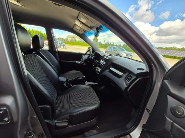 Kia Sportage II 2006 — zdjęcie 21