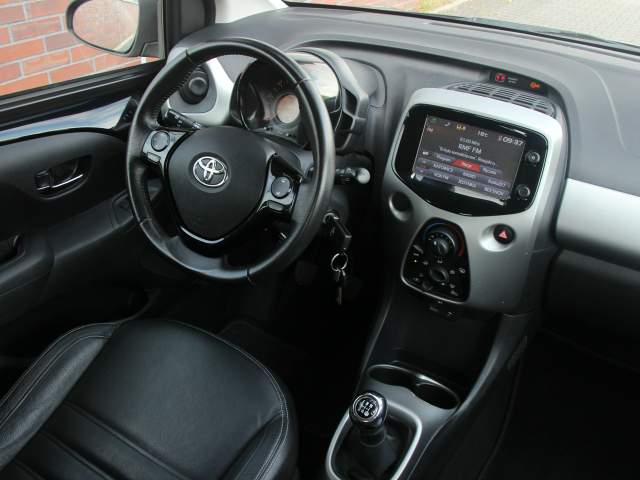 Toyota Aygo II 2017 — zdjęcie 28