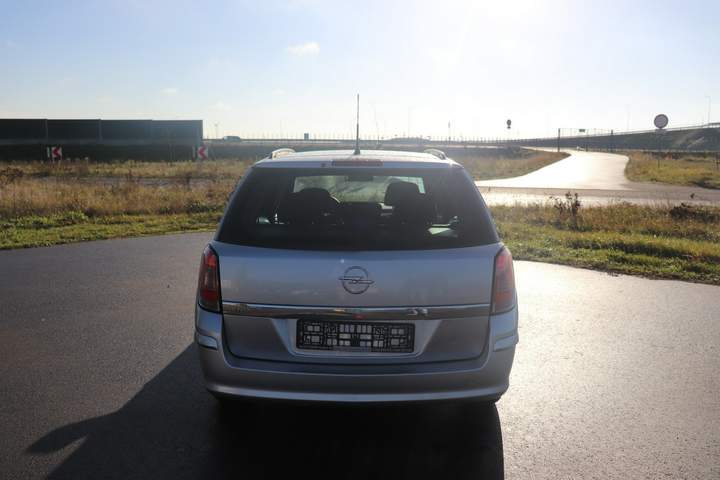Opel Astra H facelifting 2006 — zdjęcie 8