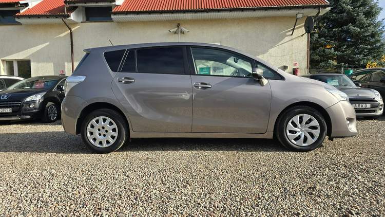 Toyota Verso I facelifting 2014 — zdjęcie 7