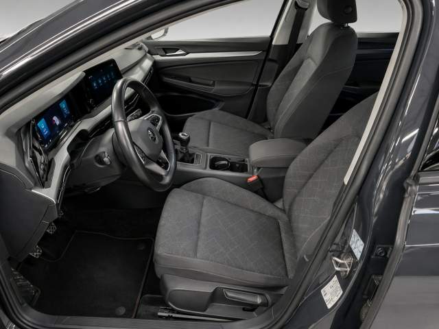 Volkswagen Golf VIII 2022 — zdjęcie 9