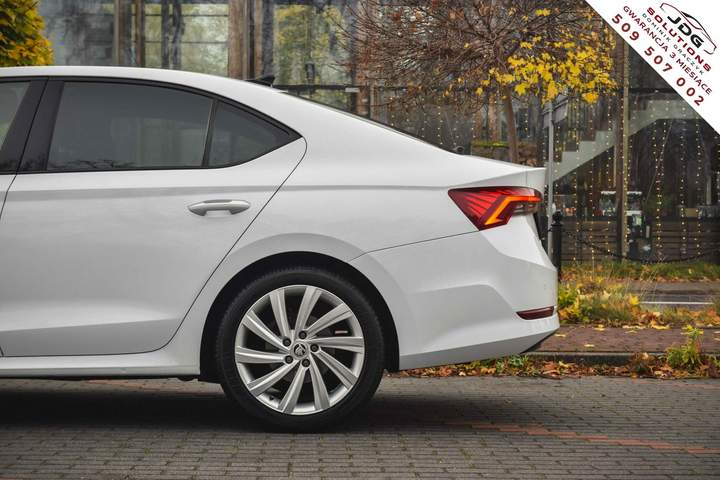 Skoda Octavia III (A7) facelifting 2020 — zdjęcie 9