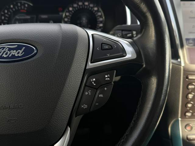 Ford S-MAX II facelifting 2020 — zdjęcie 17