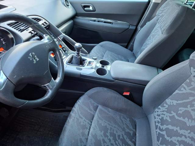 Peugeot 3008 I facelifting 2013 — zdjęcie 5