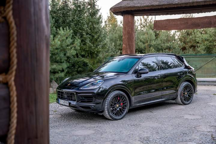 Porsche Cayenne III 2022 — zdjęcie 3
