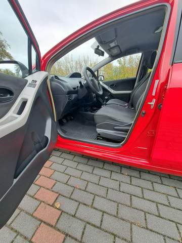 Toyota Yaris II facelifting 2009 — zdjęcie 21