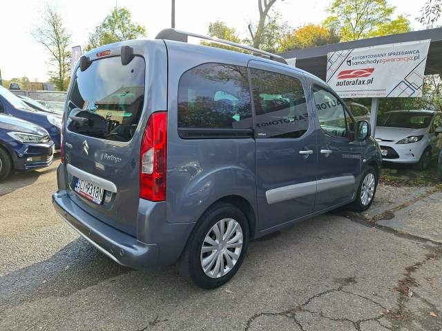 Citroen Berlingo II 2011 — zdjęcie 10