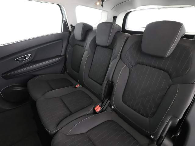 Renault Scenic IV 2019 — zdjęcie 17