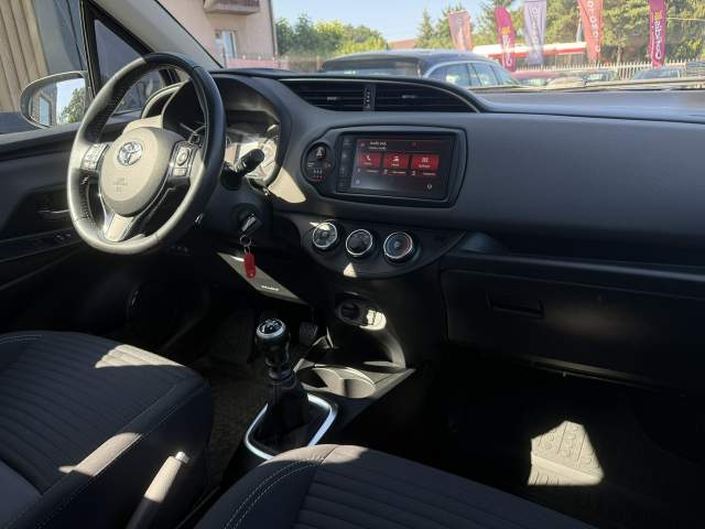 Toyota Yaris III facelifting 2 2020 — zdjęcie 12