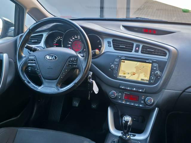 Kia Ceed II 2014 — zdjęcie 12