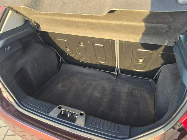 Ford Fiesta Mk6 2011 — zdjęcie 20