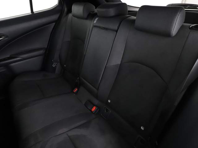 Lexus UX I 2019 — zdjęcie 17