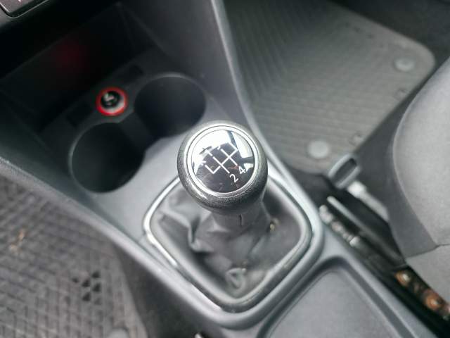 Volkswagen Polo V 2011 — zdjęcie 19