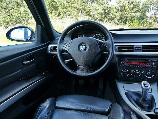 BMW 3 serii V (E90/E91/E92/E93) facelifting 2008 — zdjęcie 35