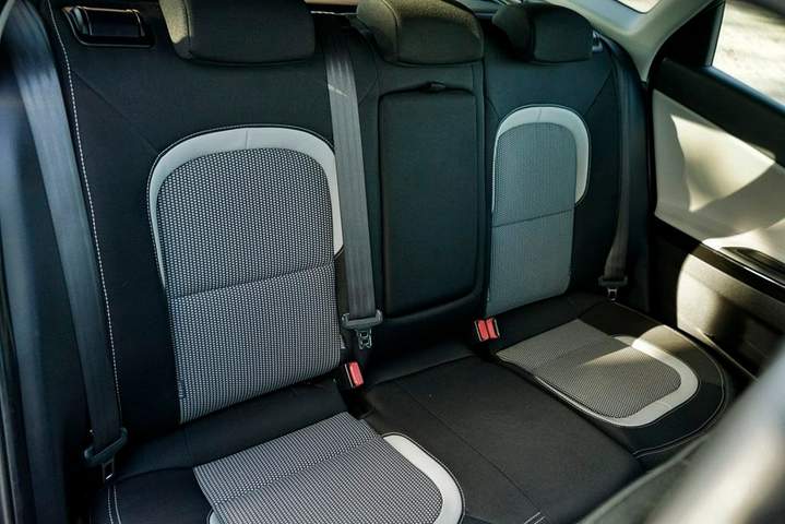Kia Ceed II facelifting 2015 — zdjęcie 22