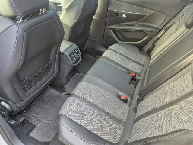 Peugeot 3008 II 2016 — zdjęcie 24