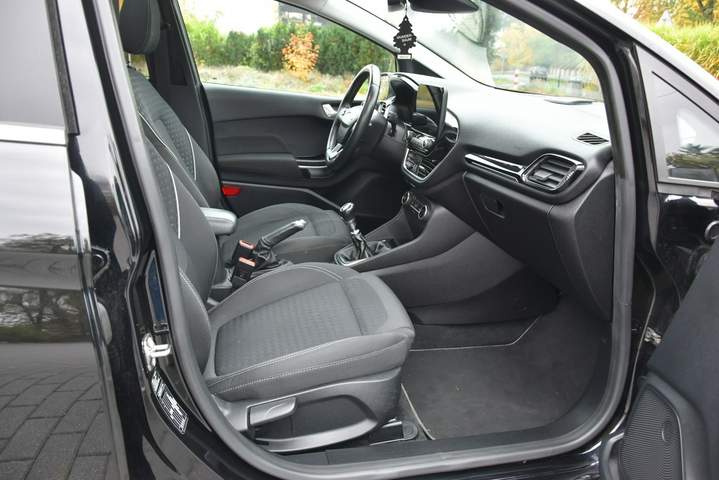 Ford Fiesta Mk6 facelifting 2017 — zdjęcie 14