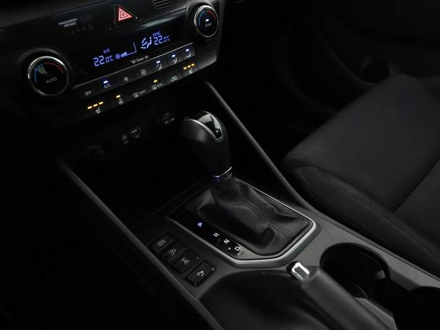 Hyundai Tucson III 2016 — zdjęcie 28